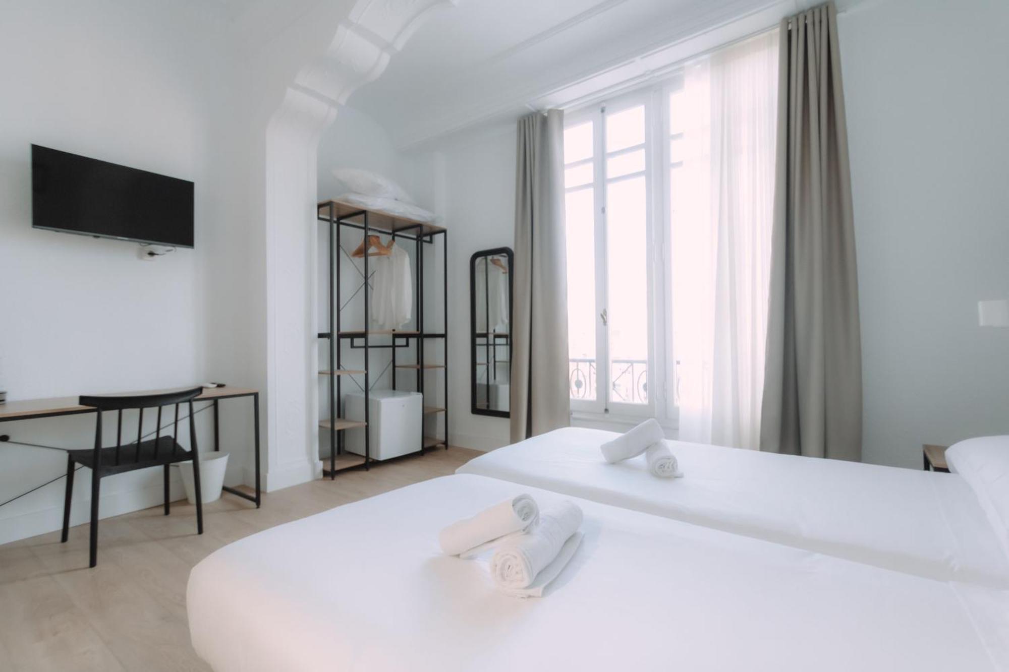 Concept Rooms Valencia Exterior photo